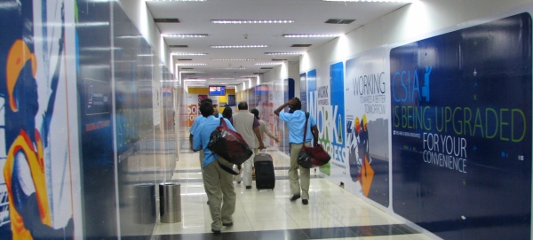 Mumbai Airport's temporary gangway